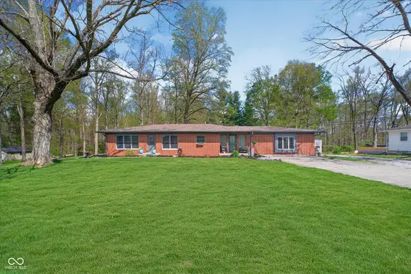 3955 S Smokey Row Road, Greenwood, IN 46143
