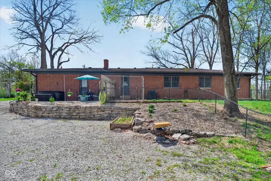 3955 S Smokey Row Road, Greenwood, IN 46143 - #2