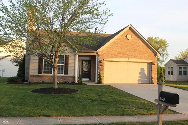 8583 Frosty Rose Drive, Avon, IN 46123