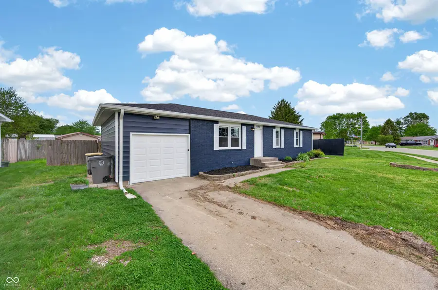 1063 Dutchman Lane, Seymour, IN 47274 - #2