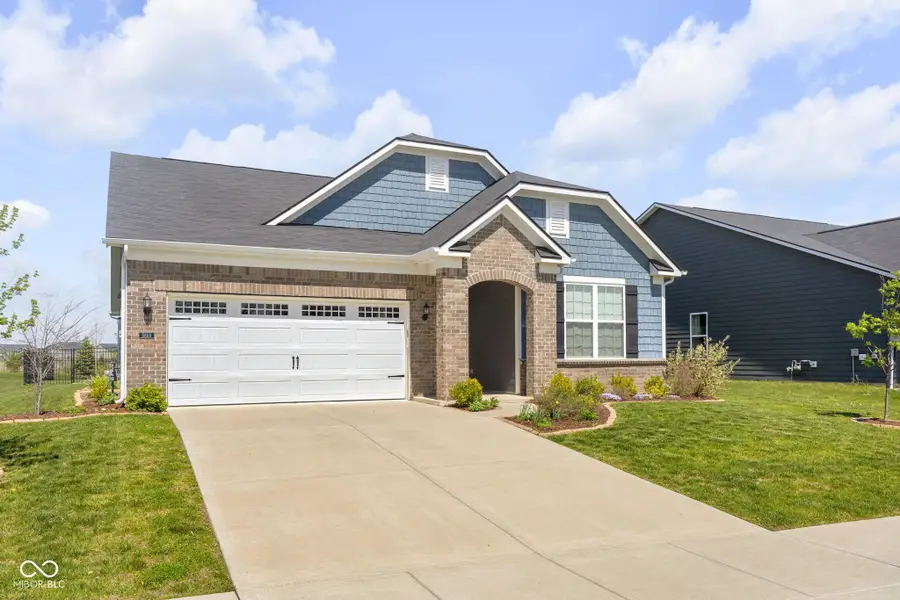 5888 Walkabout Way, Brownsburg, IN 46112 - #2