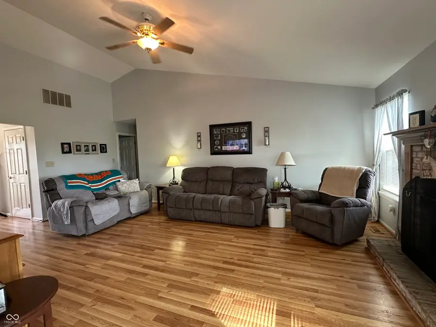 1009 Honeysuckle Drive, Mooresville, IN 46158 - #3