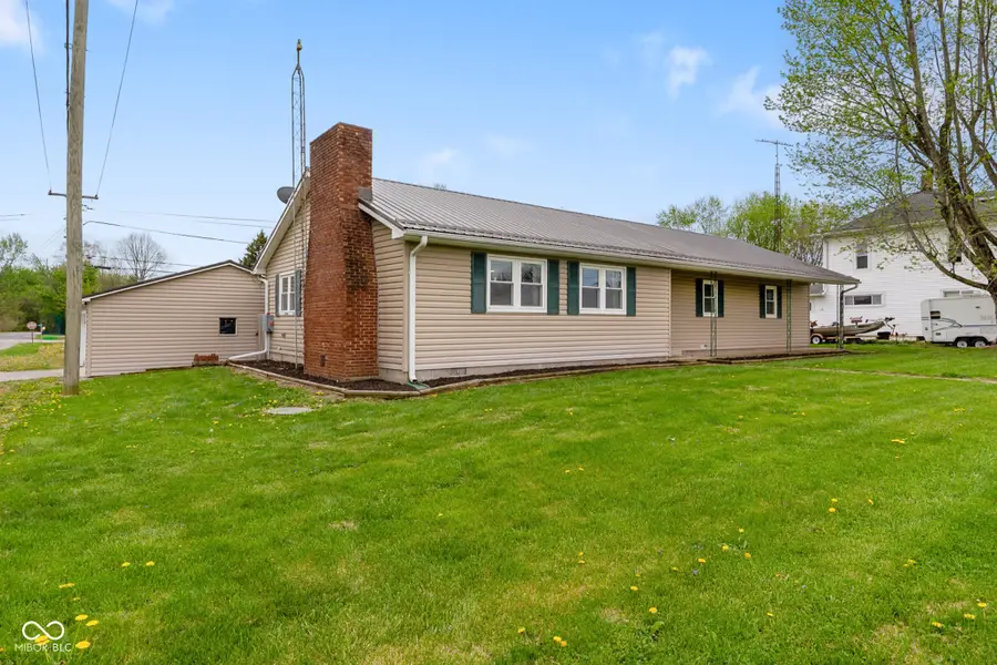 613 E Green Street, Waveland, IN 47989 - #2
