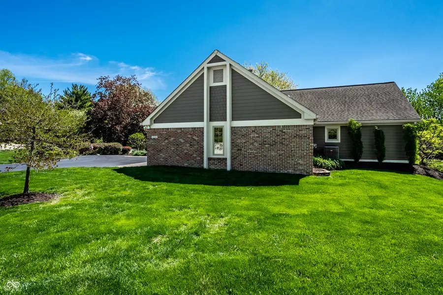 4682 Brentwood Court, Zionsville, IN 46077 - #3