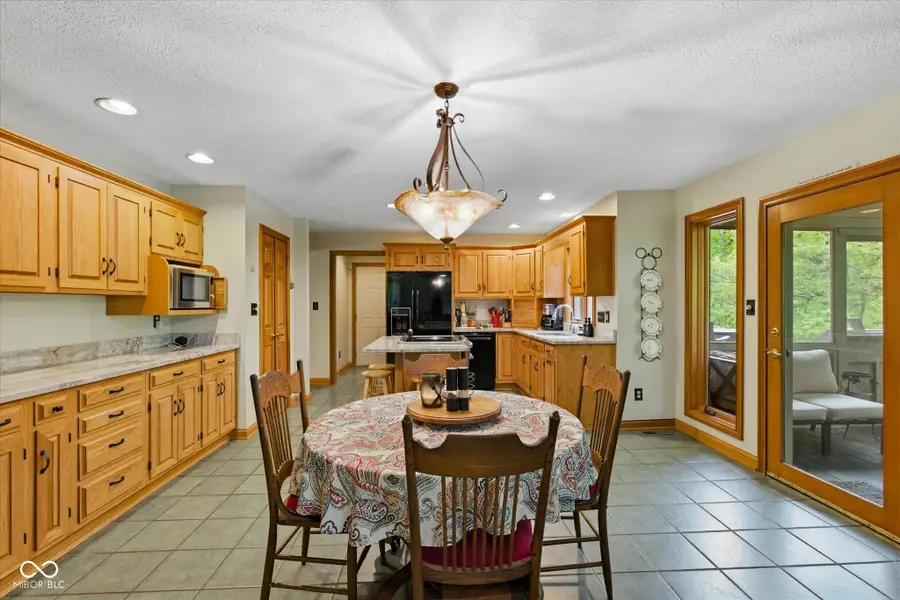 1353 Bur Oak Court, Avon, IN 46123 - #2