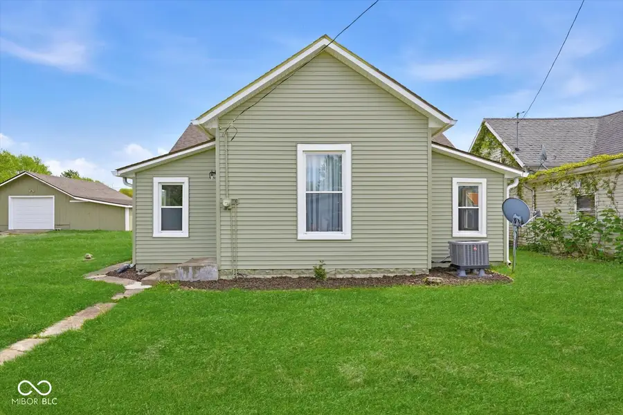 10941 N County Road 1050 E, Hope, IN 47246 - #2