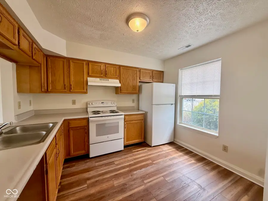 712 Woodberry Drive, Danville, IN 46122 - #3