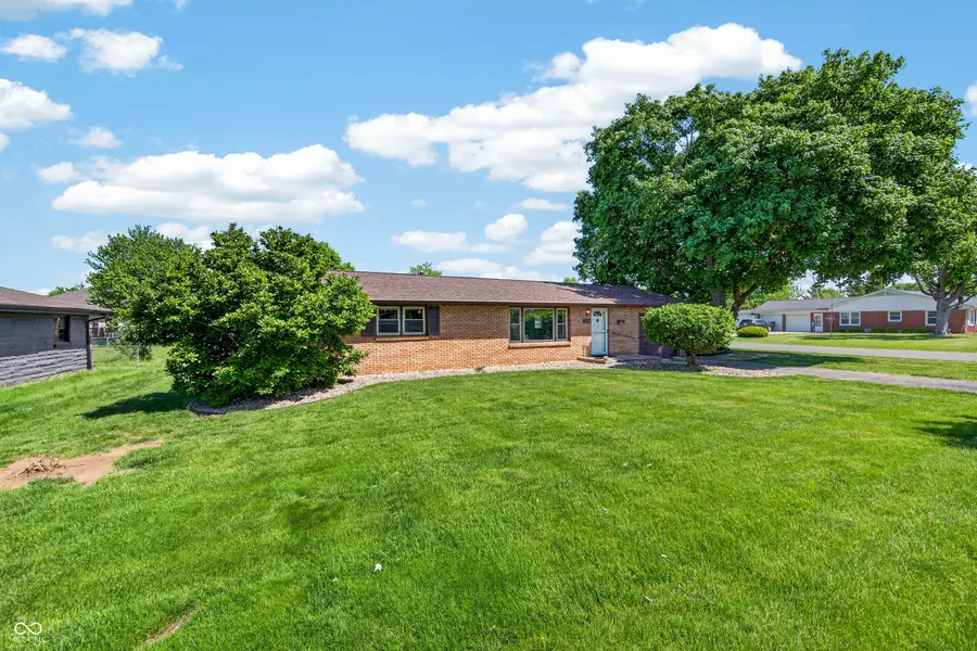 2240 Sims Drive, Columbus, IN 47203 - #2