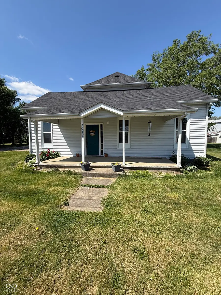 7912 N Depot Street, Clifford, IN 47226 - #2