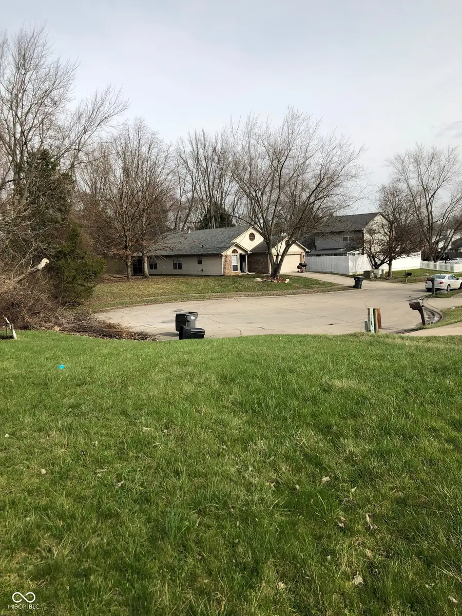 2825 N Greenview Way, Indianapolis, IN 46229 - #3