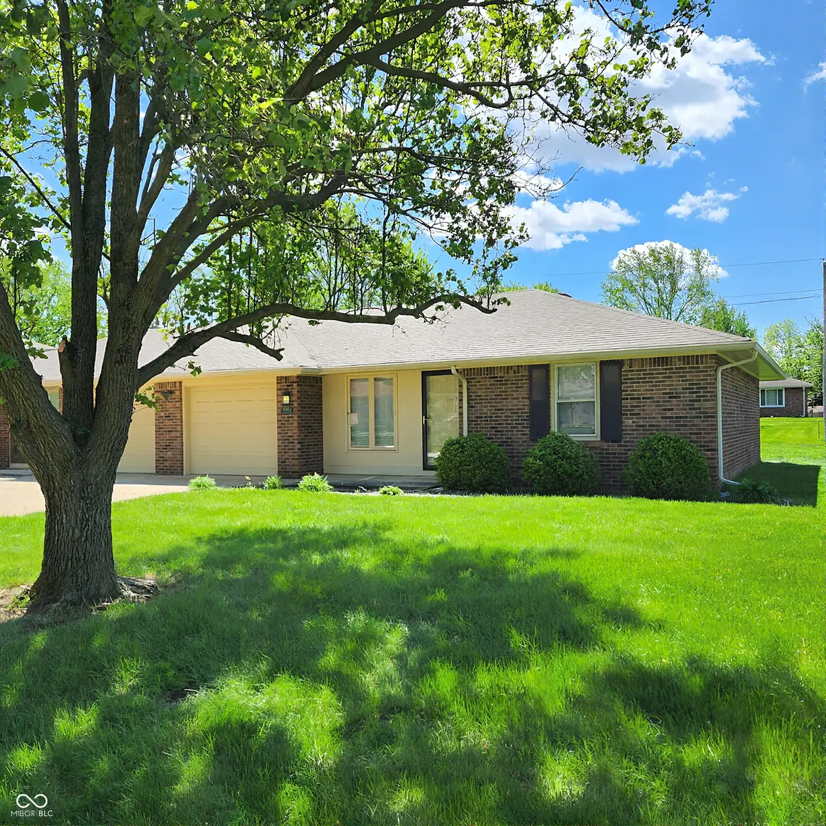 1901 Alhambra Drive, Anderson, IN 46013 - #1