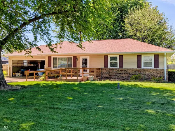 8248 S Belmont Avenue, Indianapolis, IN 46217