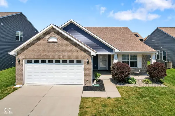 848 Coralberry Lane, Greenwood, IN 46143