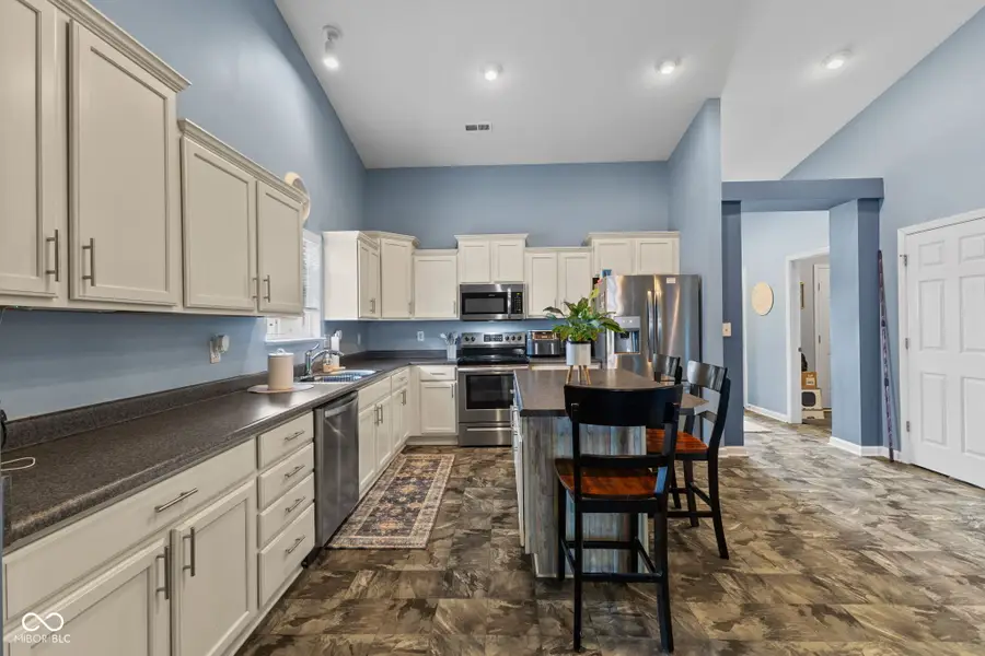 848 Coralberry Lane, Greenwood, IN 46143 - #2