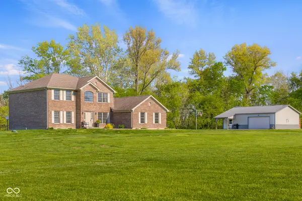 11005 N County Road 425 E, Hope, IN 47246