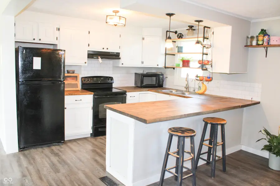 7509 N 330 W, Columbus, IN 47201 - #3