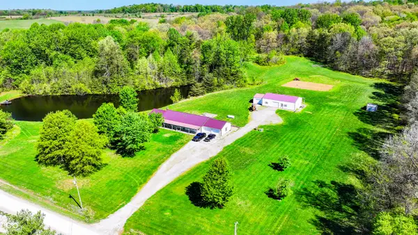 4115 E Olive Branch Road, Bloomfield, IN 47424