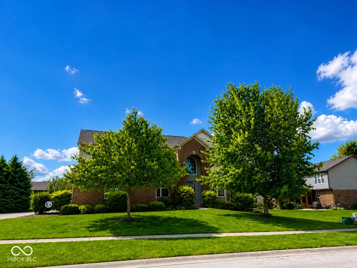 9245 Windrift Way, Zionsville, IN 46077 - #1