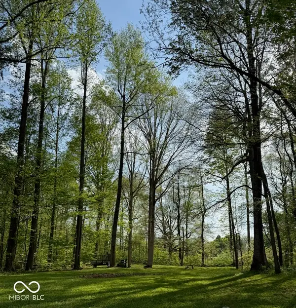 1059 E Niagara Trail, Greensburg, IN 47240