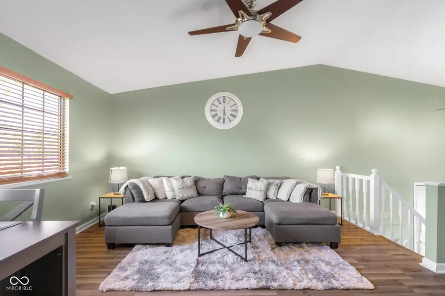 8221 N Chaucer Court, Columbus, IN 47201 - #3