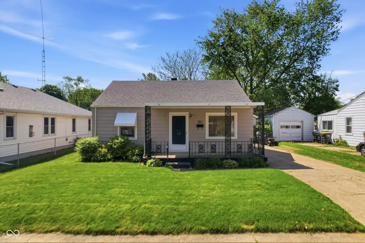 321 E 34th Street, Anderson, IN 46013 - #1