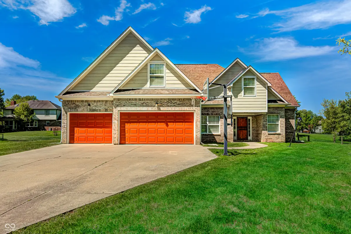 934 N Buck Creek Road, Greenfield, IN 46140 - #1