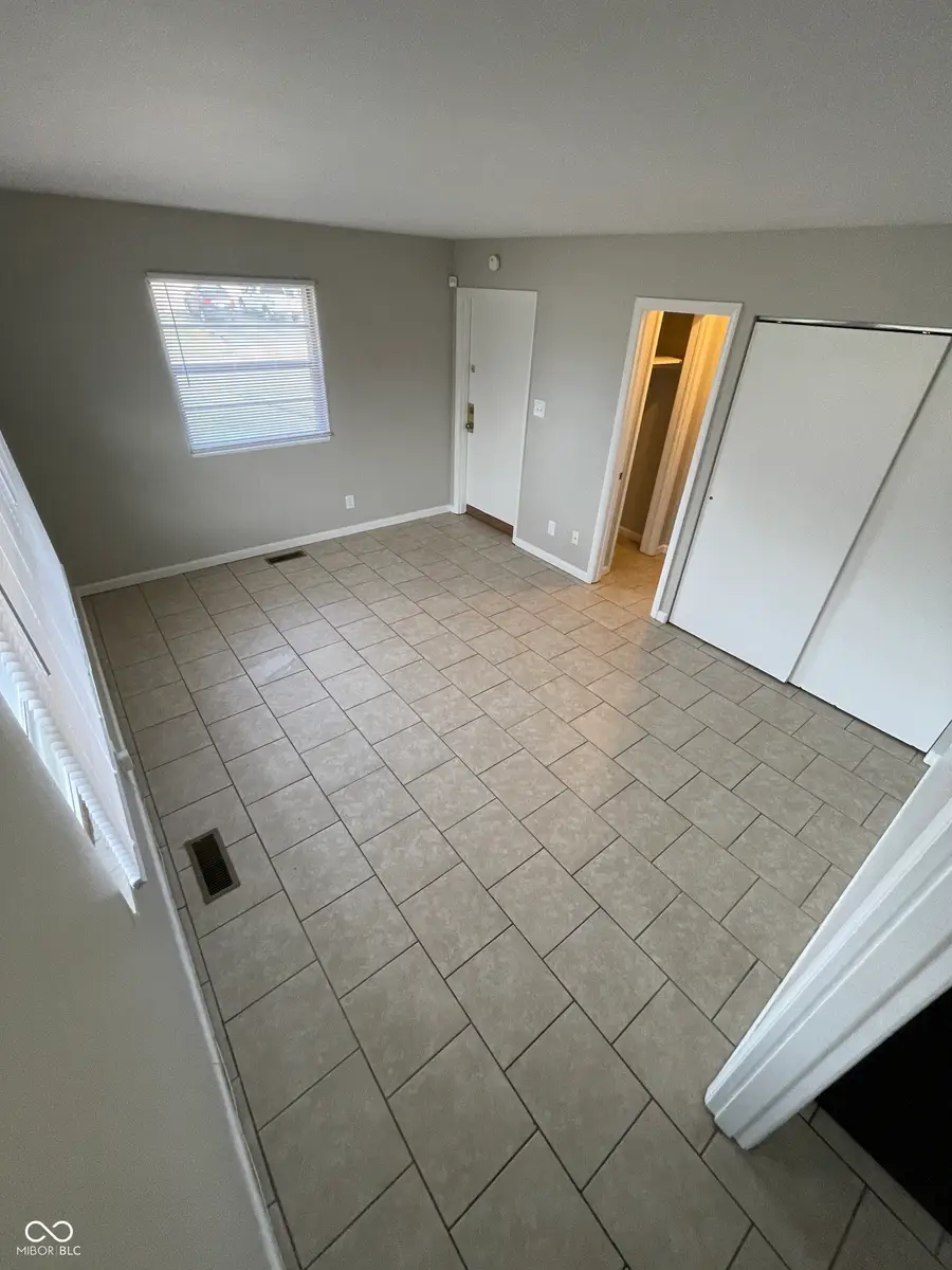 620 Brewer Place, Greenwood, IN 46142 - #3