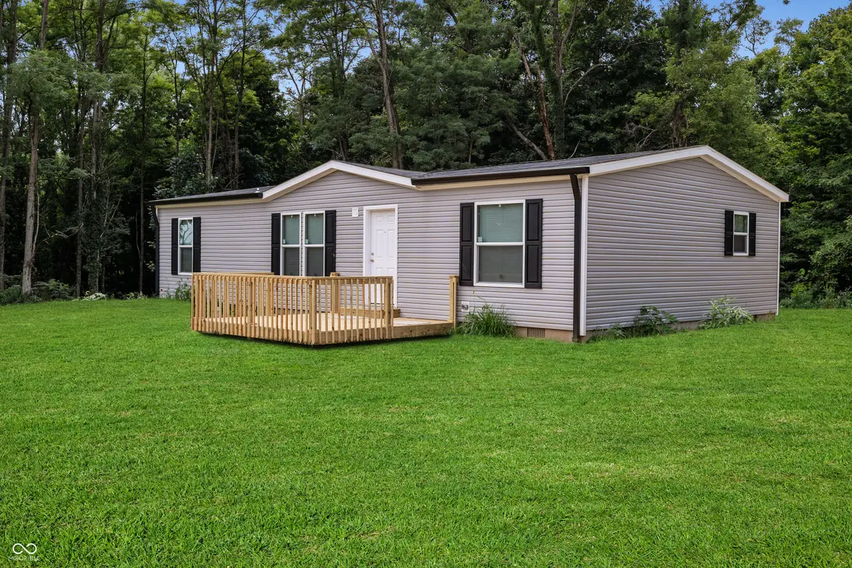 2177 N 4th Street, Seelyville, IN 47878 - #1