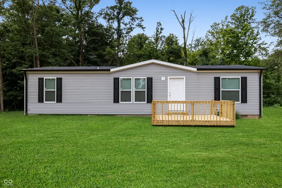 2177 N 4th Street, Seelyville, IN 47878 - #2