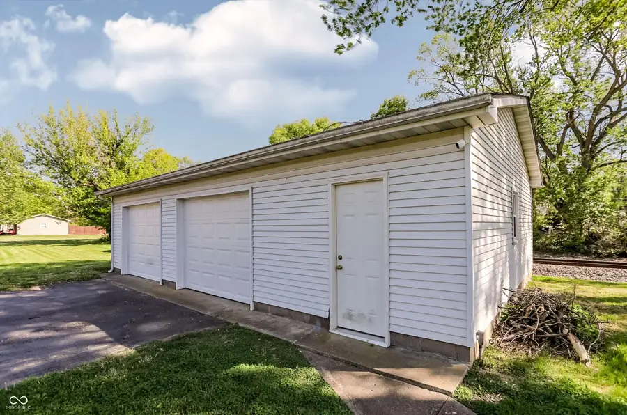 25 N Depot Street, New Palestine, IN 46163 - #2