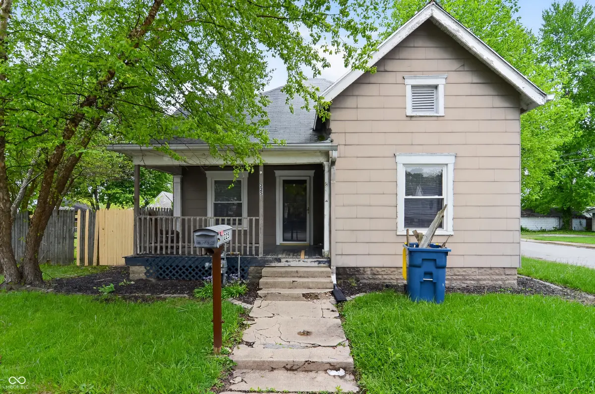 225 S State Street, Greenfield, IN 46140 - #1