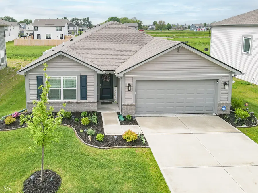 1229 Fleming Drive, Greenfield, IN 46140 - #2