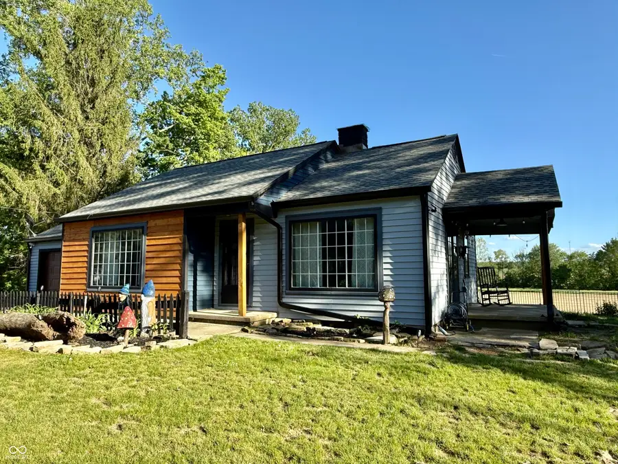 539 E Washington Street, Morgantown, IN 46160 - #2