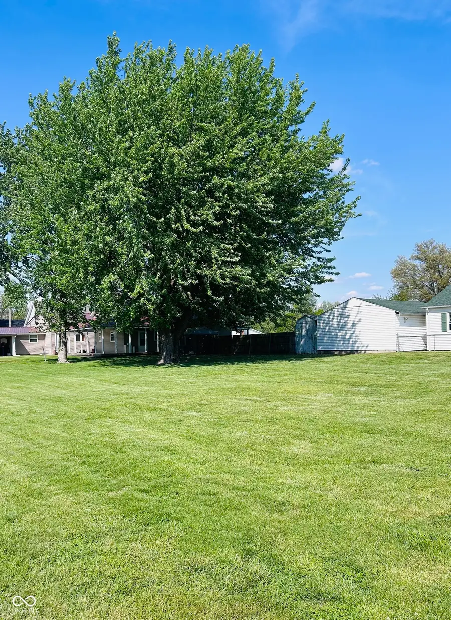 1006 W 10th Street, Connersville, IN 47331 - #3