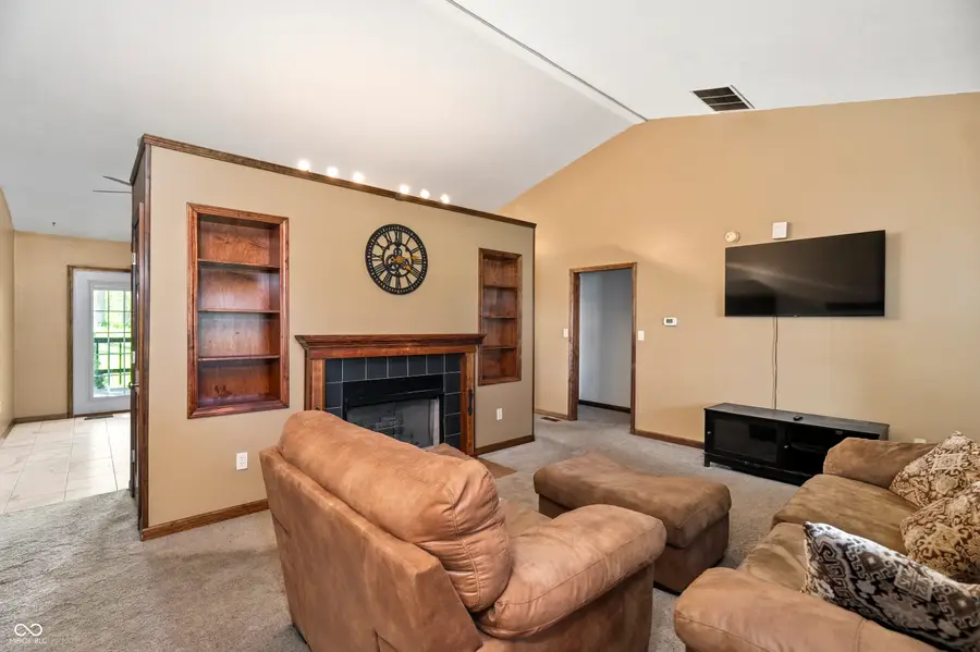 1072 S Teresa Drive, Martinsville, IN 46151 - #2