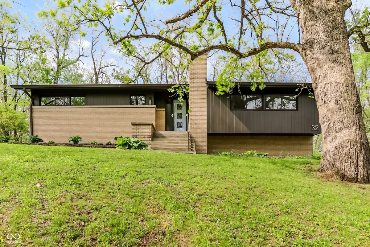 32 Circle Drive, Carmel, IN 46032 - #1