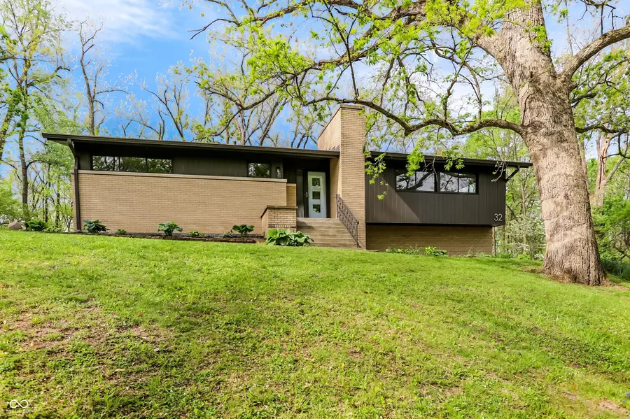 32 Circle Drive, Carmel, IN 46032 - #3