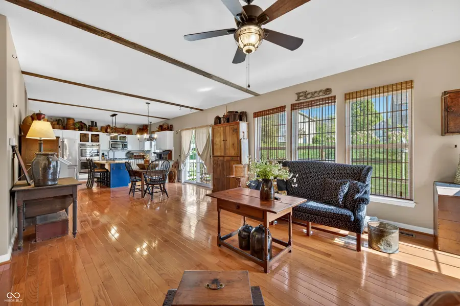 697 Lake Vista Drive, Columbus, IN 47201 - #2