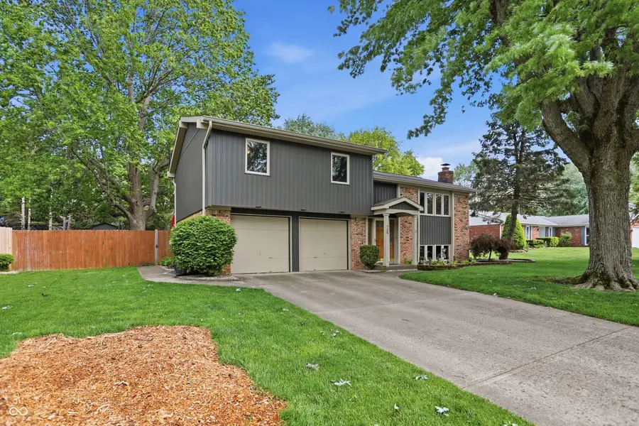 729 Colonial Way, Greenwood, IN 46142 - #3