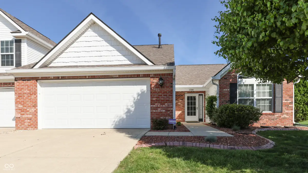 1318 Hamilton Drive, Greenwood, IN 46143 - #1