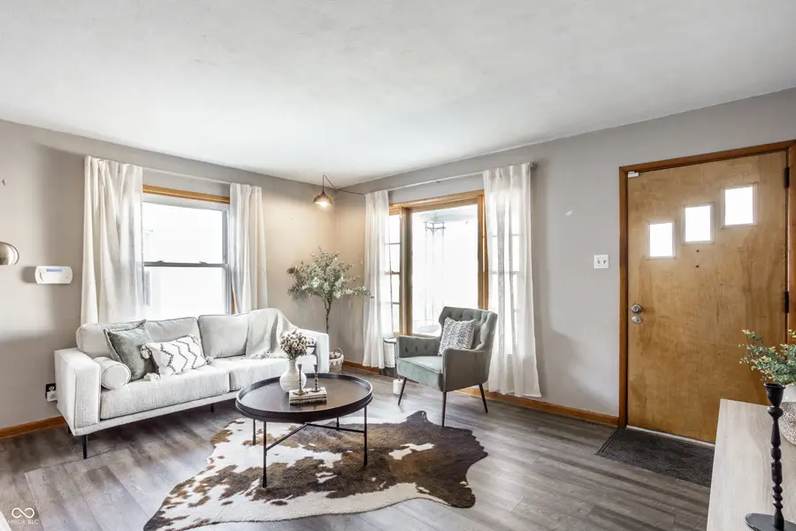 67 N 15th Avenue, Beech Grove, IN 46107 - #2