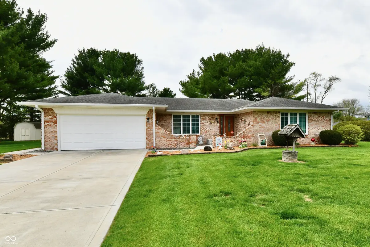 4075 Lakewood Court, Clayton, IN 46118 - #1