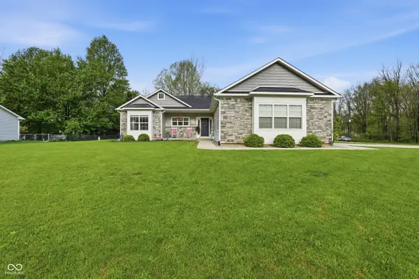 275 Patriots Landing, Coatesville, IN 46121