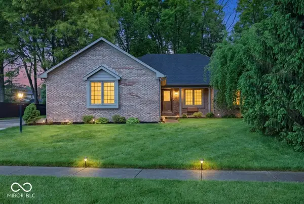 5475 Steven Drive, Greenwood, IN 46142
