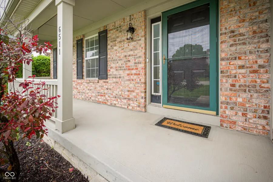 6511 Hyde Park Drive, Zionsville, IN 46077 - #3
