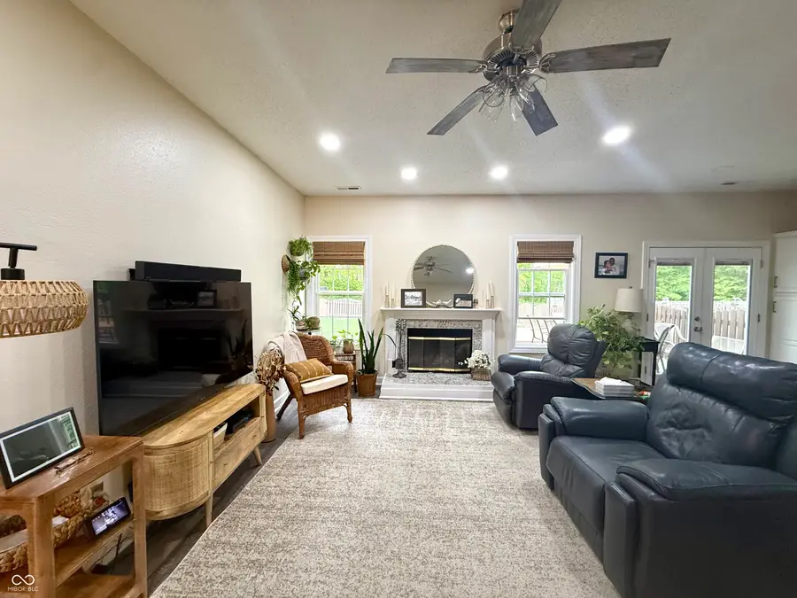 10002 New Dawn Place, Avon, IN 46123 - #3