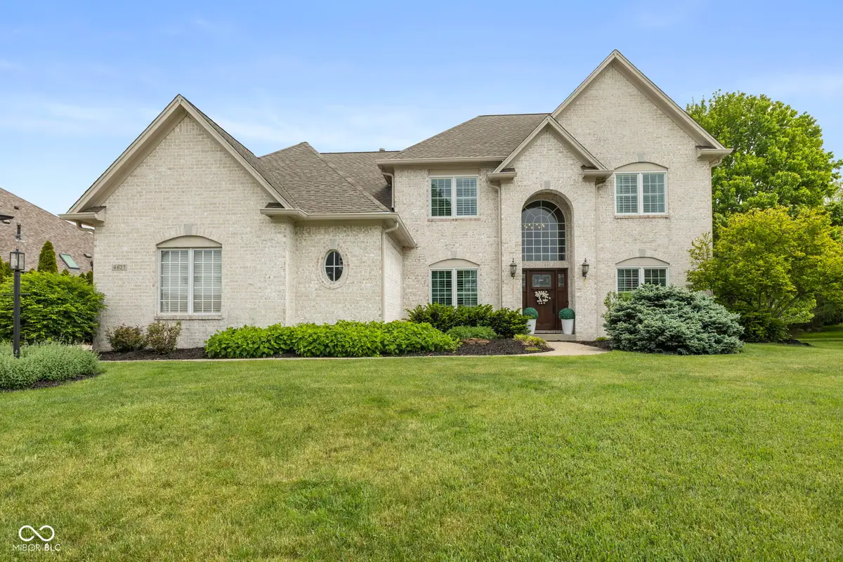 4627 Ridgewood Drive, Zionsville, IN 46077 - #1