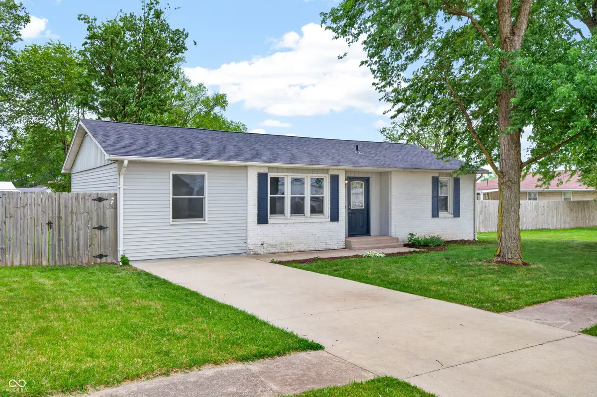 420 N Jackson Park Drive, Seymour, IN 47274 - #1