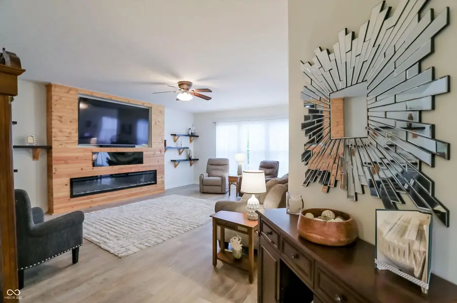 8814 New Heritage Court, Indianapolis, IN 46239 - #3