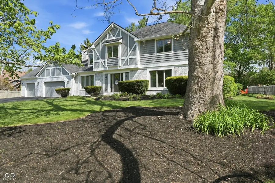 700 Round Court, Zionsville, IN 46077 - #2